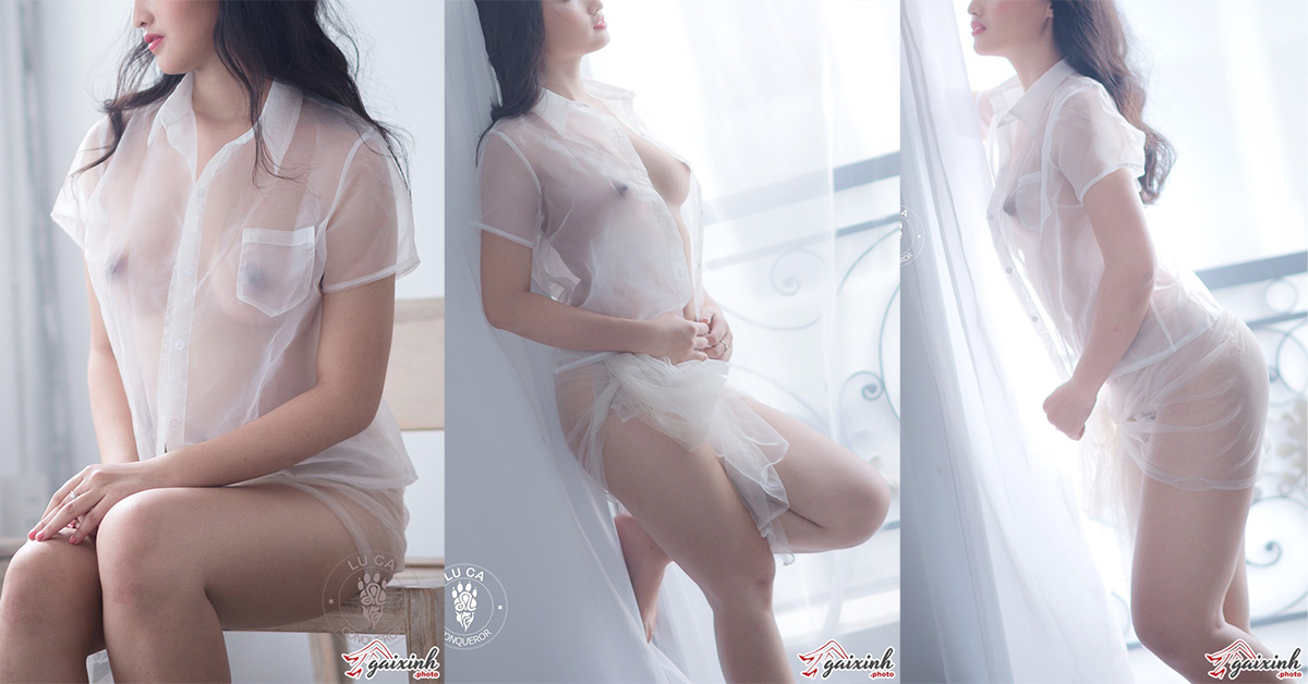 Mặc đồ mỏng đi biển gái xinh để lộ những ‘điểm vàng’ của cơ thể khiến các anh mê mẩn