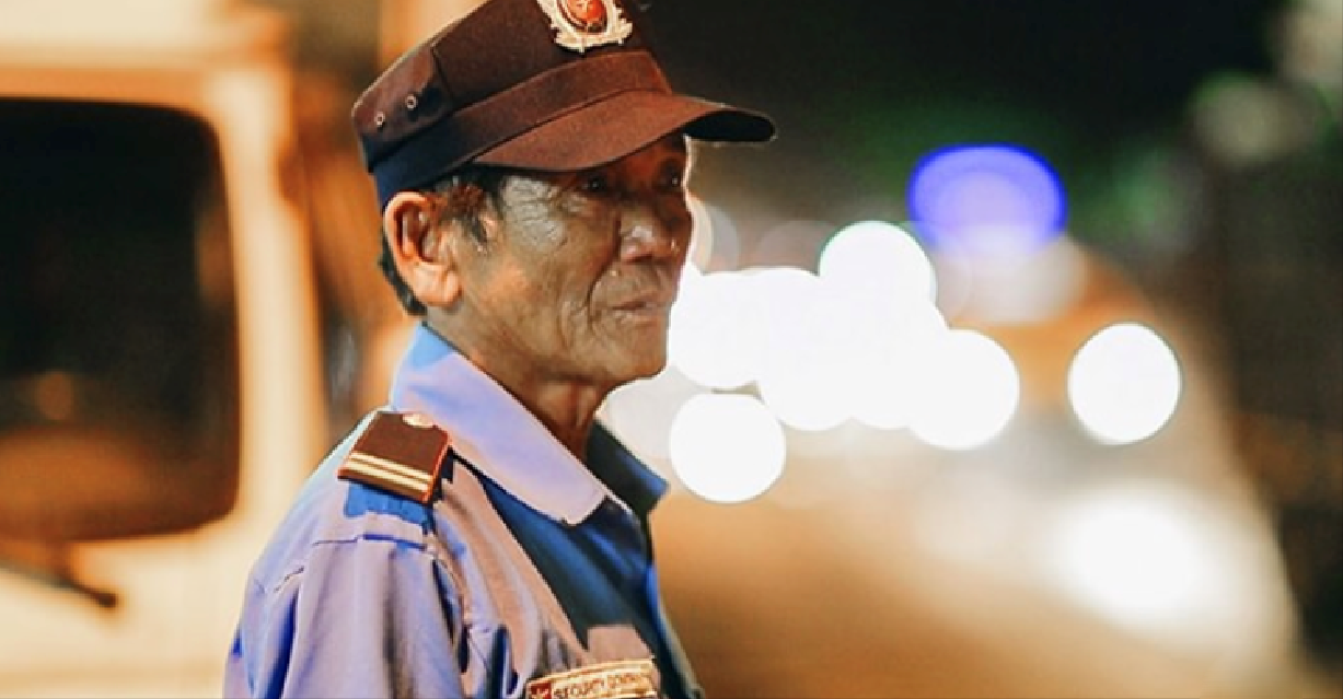 Đưa ra c&aacute;c điều kiện ngặt ngh&egrave;o m&agrave; người lao động kh&ocirc;ng thể đ&aacute;p ứng được