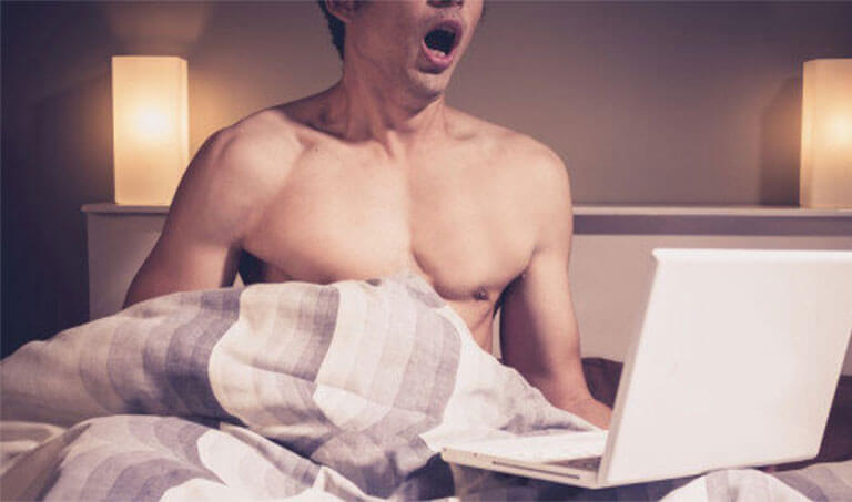 T&aacute;c hại do quay tay (thủ d&acirc;m) cực k&igrave; nặng nề