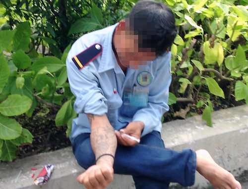 Bảo vệ nghiện ngập